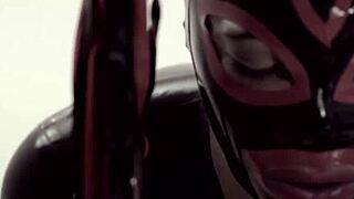 Ebony Shemale In Latex