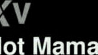 A Milf Brasileira Blondeliberal Esgarçando as Pregas Num Menage a Trois Com Anal