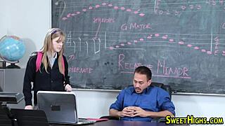 Hot Ho Sucking Dick Like Crazy!