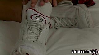 Maxine Films Kittenish Jasmine Jade's Solo Session