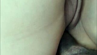 Fuck my wife's ass, she screams it hurts!