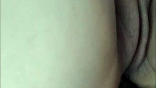 Fuck my wife's ass, she screams it hurts!