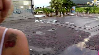 Duas Gostosas Pedalando Sem Calcinha Na Chuva Com Barbara Alves E Pernocas