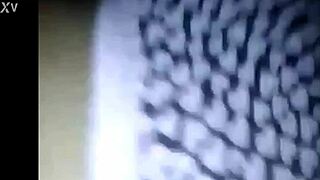 Naast de bombacha neukt ze de cholita