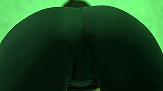 wow, blowjob sounds and pussy in yoga pants close up 69!