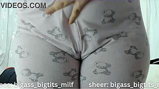 colombian milf spreads her camel toe and masturbates softly