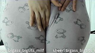 colombian milf spreads her camel toe and masturbates softly