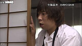 A m�e do meu amigo faz cosplay legendado ayumi shinoda