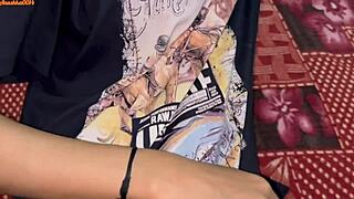 indian virgin bhabhi caught naked fingering pussy