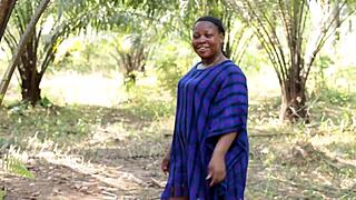 Horny african bbw wife met monster cock and enjoyed it in the bush 😍