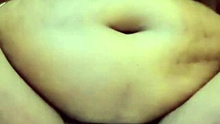 Beautiful Onthatile Naked Squirts Multiple Times in Homemade Close Up