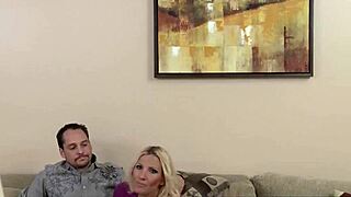 Britney Foster fucks Natalia Rogue at the office?