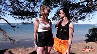 arianna et angelina milfs plantureuses soffrent une queue