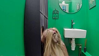 Wow, This Gloryhole Teen Sucks Cock So Well!