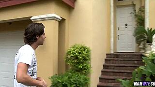 Spotted the Neighborhood Cougar Cheating