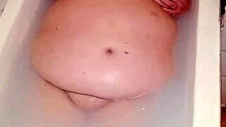 naked pussy play in the bathtub feels so good