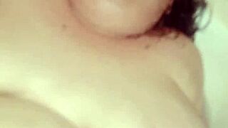 naked pussy play in the bathtub feels so good