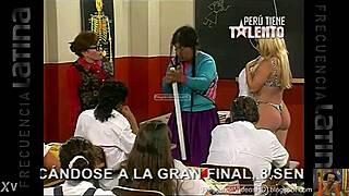 Yesabella Poses in Bikini as Paisana Jacinta Profesora