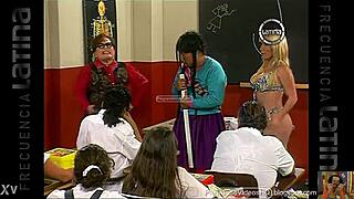 Yesabella Poses in Bikini as Paisana Jacinta Profesora