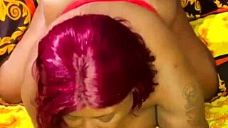 hey babe, shaved lesbian pussies grinding homemade fun