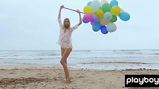 hey, check skinny italian milf blondie farncy torino stripping with balloons beachside