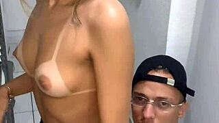 Prima chupa buceta no volume do shorts do primo huge ass worship brazilian