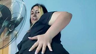 Bbw Bends Over Teasing Bubble Butt in Tight Yoga Shorts Close