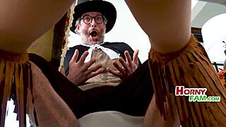 Wanna fuck mommy before thanksgiving feast with the family?