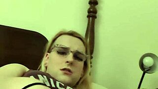 Holy fuck I love fingering my soaking pussy!