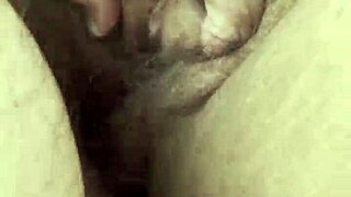 ay papi frotan ese pito pequeño en mi cuca close up se siente rico!