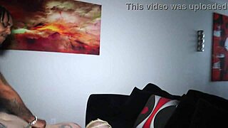 Hotwife Livie Blainn deepthroats Alphonso Layz bareback