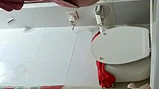 i get so horny in shower masturbating till i cum hard