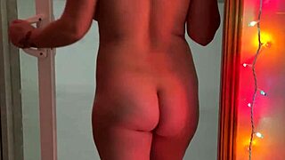 Horny milf gets double penetrated and stuffed with huge vibrator facial