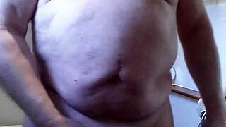 Chris Lathers Up in Steamy Shower Solo Session