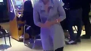 i walk flashing my pussy everywhere in this group fun