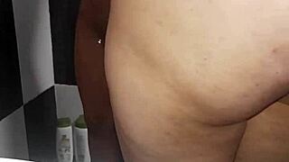 My girlfriend makes me cum in the bathroom with my blowjob