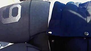 WATCH THIS INSANE CLOSE-UP CAMELTOE PUSSY PRINT OUTDOORS!