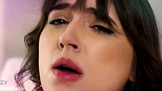 Vixenminx Jerkmate Tutorial Girl Masturbates Big Tits Ass on Webcam