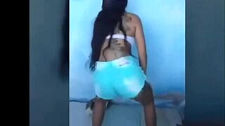 Kakau Oliveira Twerks Brazilian Ass HD Wildly!