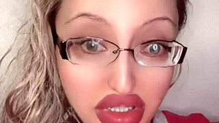 whoa russian lipstick glasses fetish full movie storyline gets me going 😍🔥