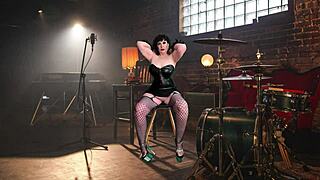 granny carmen deepthroats cock like a horny gilf