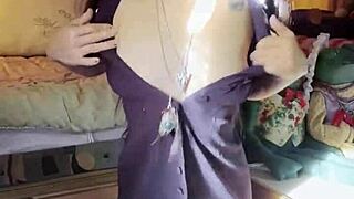 hey wanna see my afternoon striptease ripping clothes off petite body?