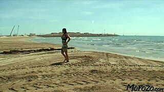 Damn spanish step sister takes monster cock anal pounding from mofozo com!