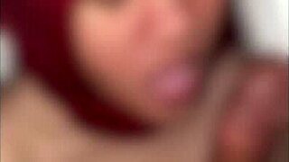 Bokep indonesia big cock stretches tight jilbab pussy wide open