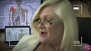 Lacey Starr examines Tindra Frost's wet pussy in hospital roleplay