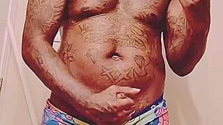 that black dude with fat cock blows quick before sugar mama date