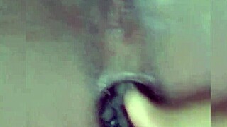 amature ebony mature masturbates on webcam