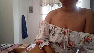 oh god this horny brunette just gives me so much pleasure homemade ugh