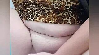 hey higor, watch my huge tits and pussy squirt in this custom anal vid