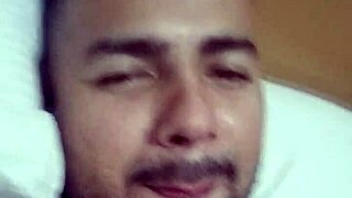 Mature Mommy's Juicy Vagina Teases in First-Part Masturbation Show